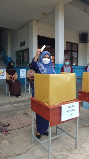 PEMILIHAN KETUA DAN WAKIL KETUA OSIS SMPN 53 BATAM