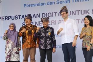 Peresmian "Pojok Baca Digital" Pertama SMP Negeri di Batam oleh Centratama & Habitat For Humanity